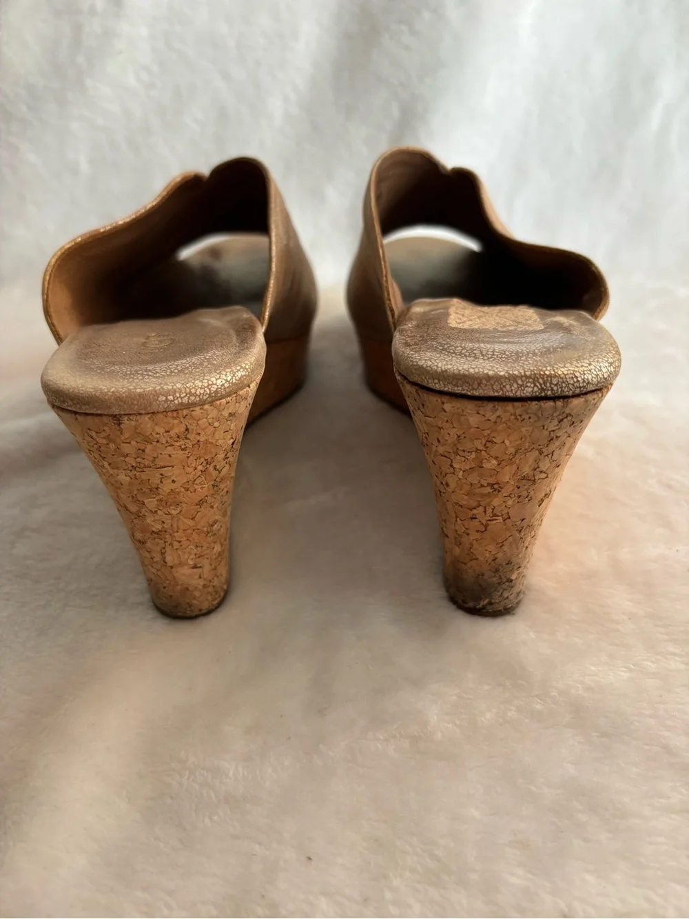 Ugg Australia Dominique Peep Toe Platform Cork Wedges Gold Size 9